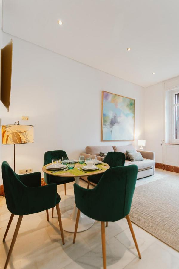 Bright And Cozy-1bd 1bth & 2bd 1bth- La Giralda * Seville