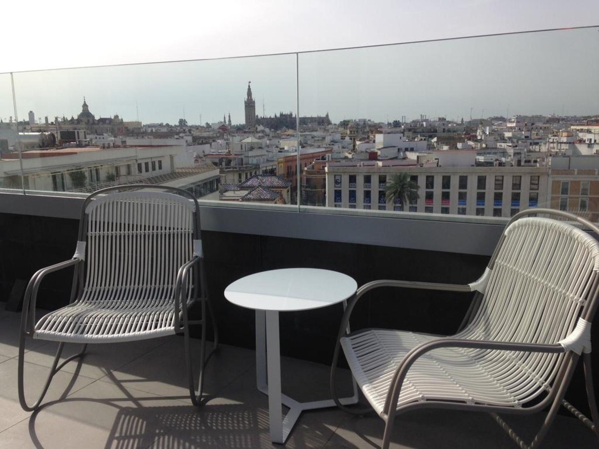 America Hotel 4*