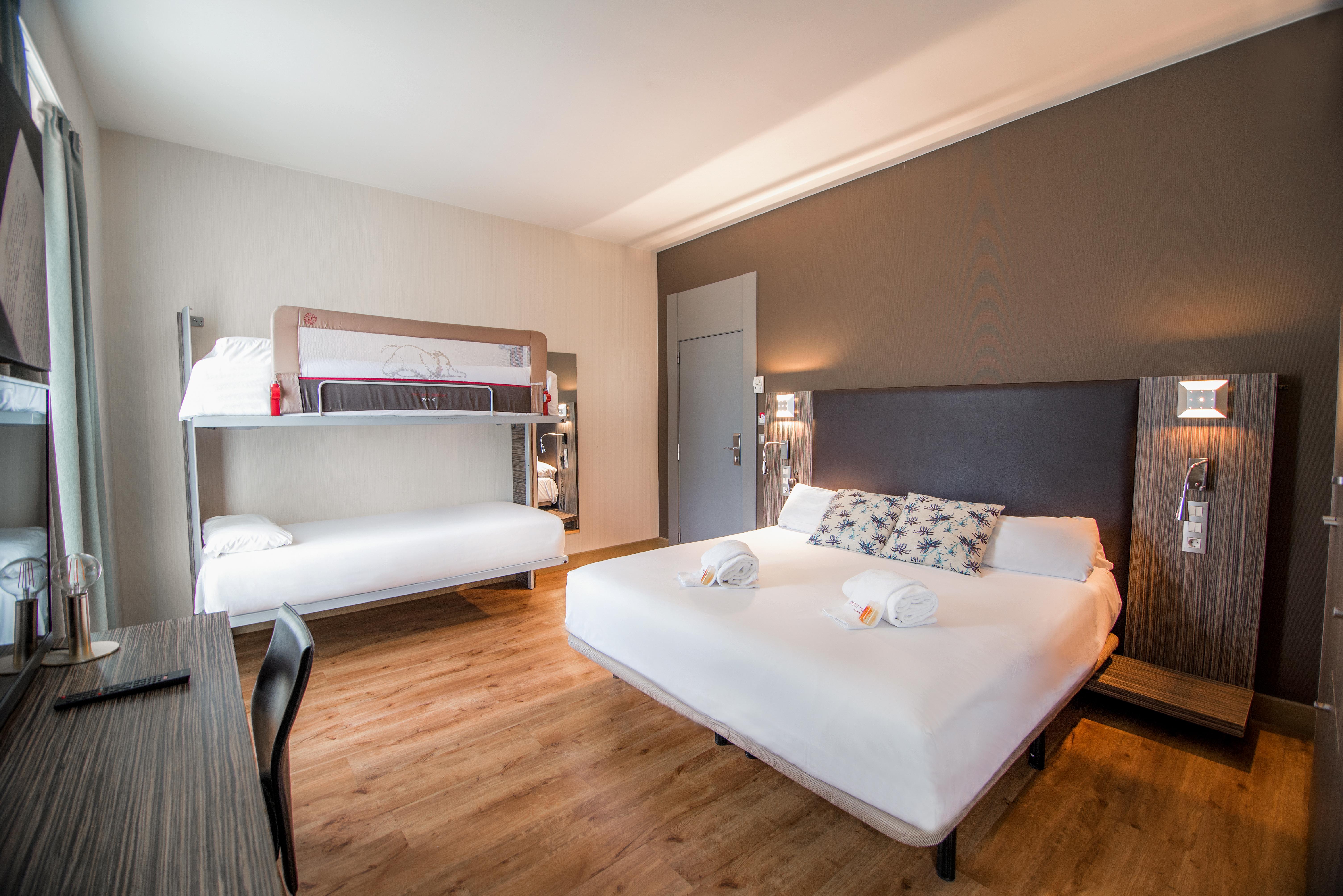 Petit Palace Santa Cruz 4* Seville