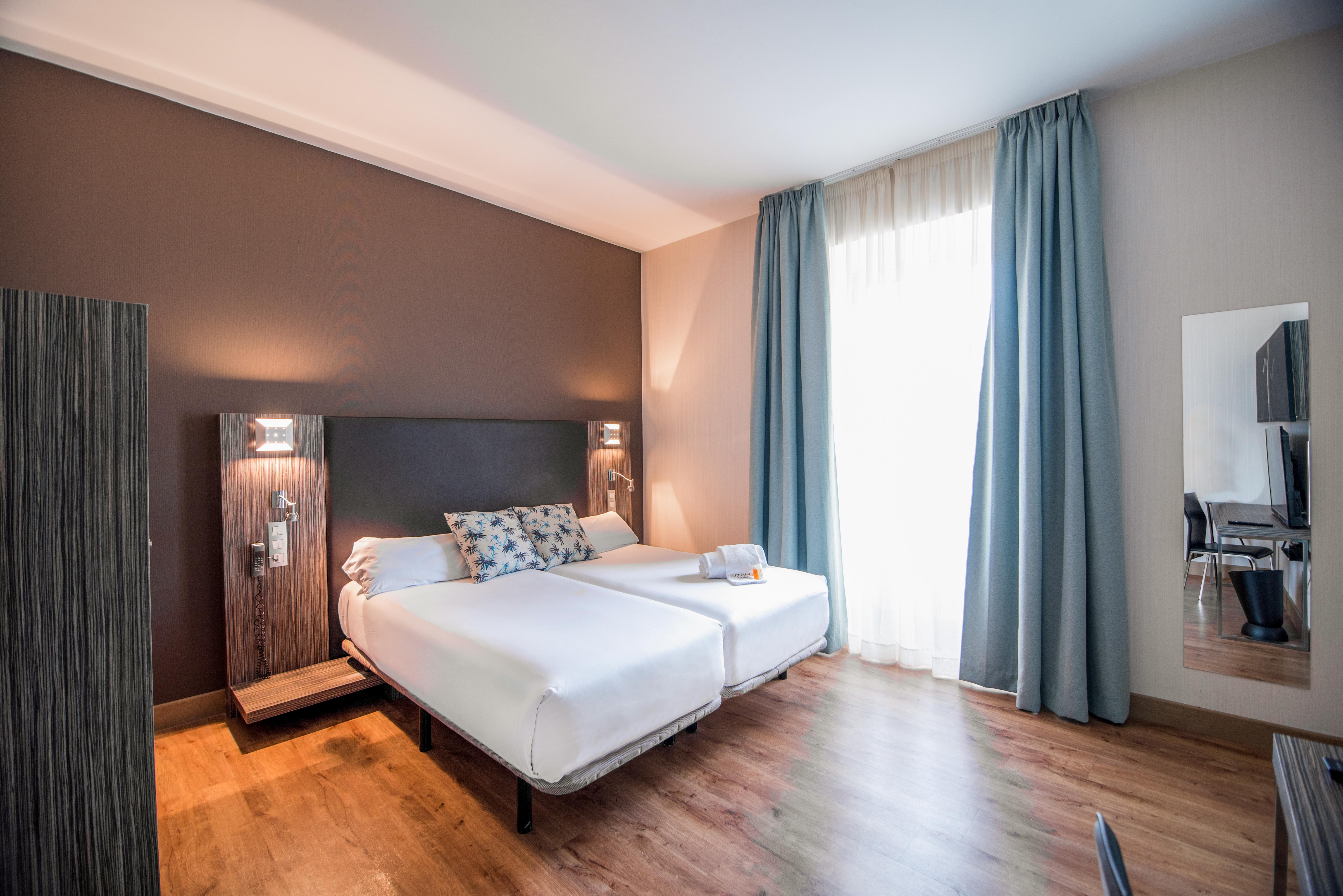 Hotel Petit Palace Santa Cruz