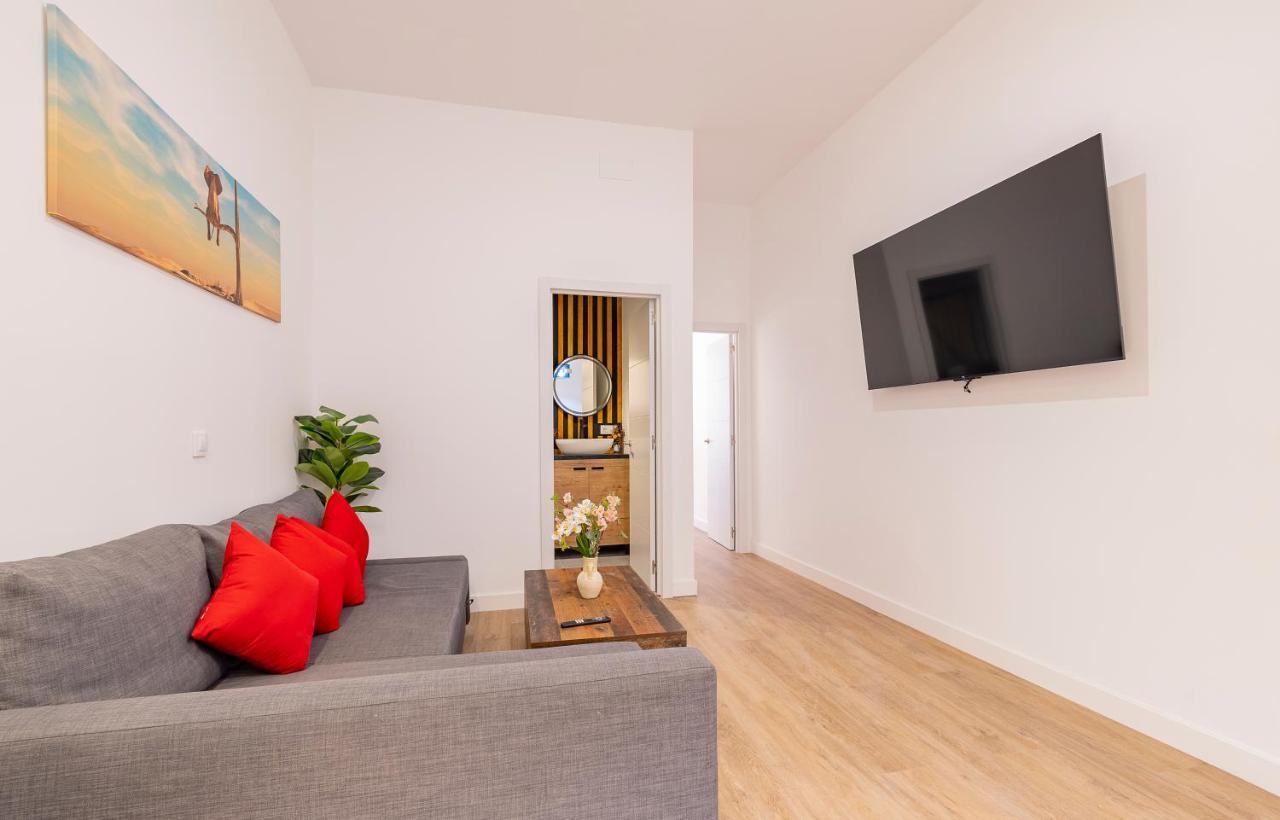 Apartment Deluxe *