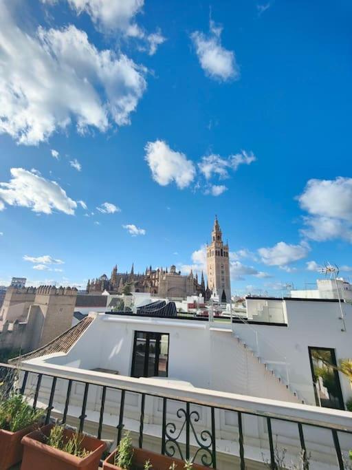 Apartment Lovely 1-bedroom Loft With Terrace. Amazing View. *
