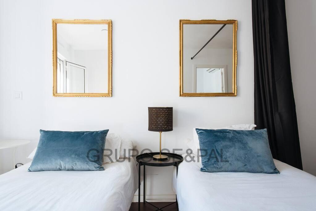Cder Center Cathedral And Alcazar Apartment Seville