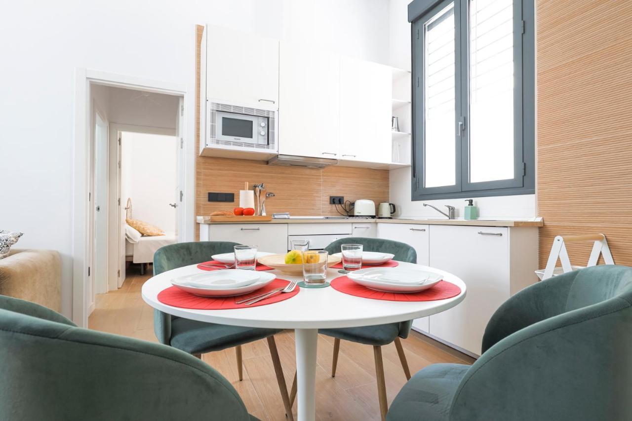 Oasis In The Heart Of - 2 Bedroom *