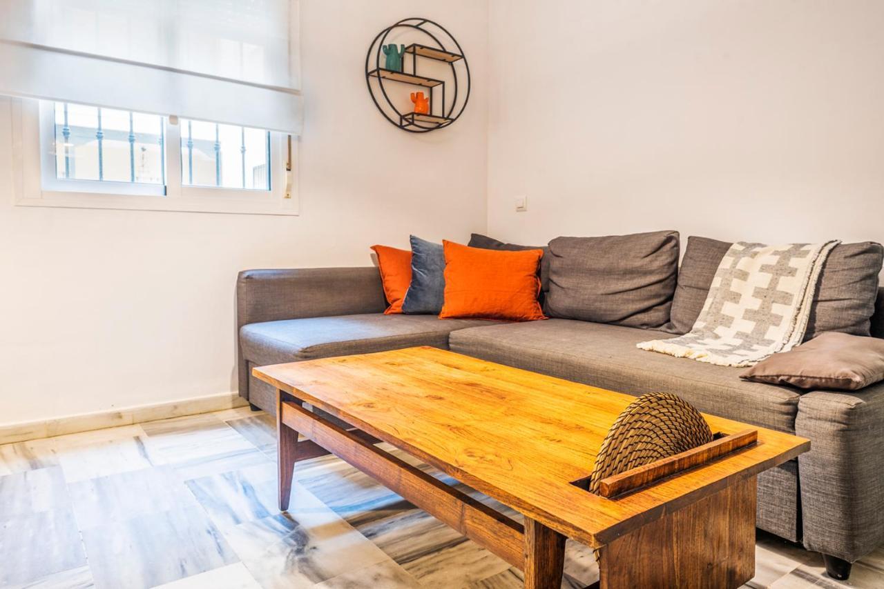 Flipanddo Triana Apartment