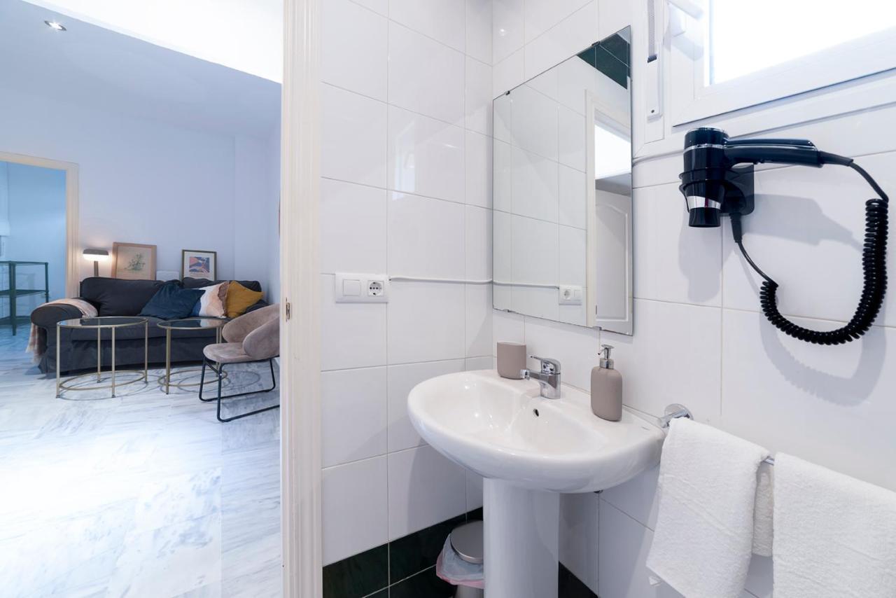 Flipanddo Triana Apartment