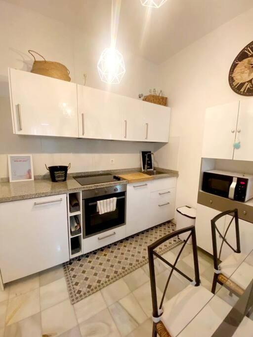 Apartamento En Calle Regla Sanz Sevilla