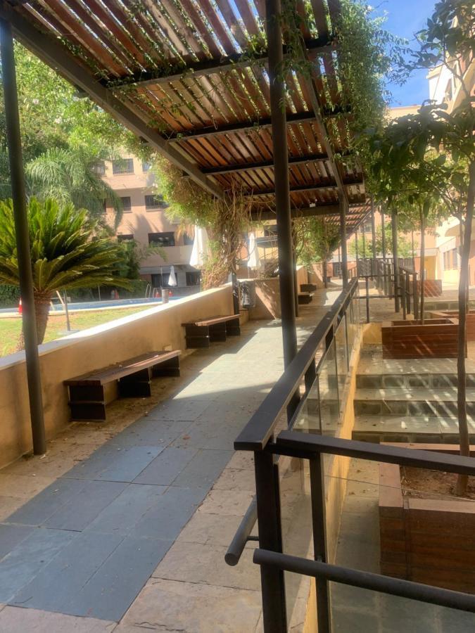 Proximo Al Centro De 2 Con Piscina. Sevilla