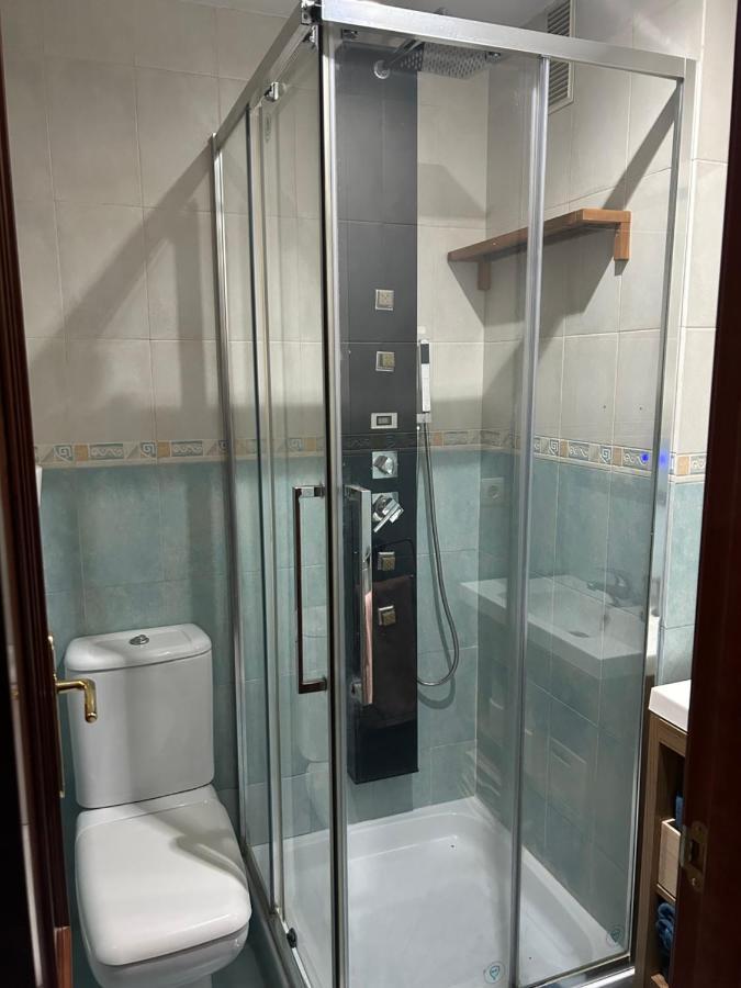 Proximo Al Centro De 2 Con Piscina. Apartamento *