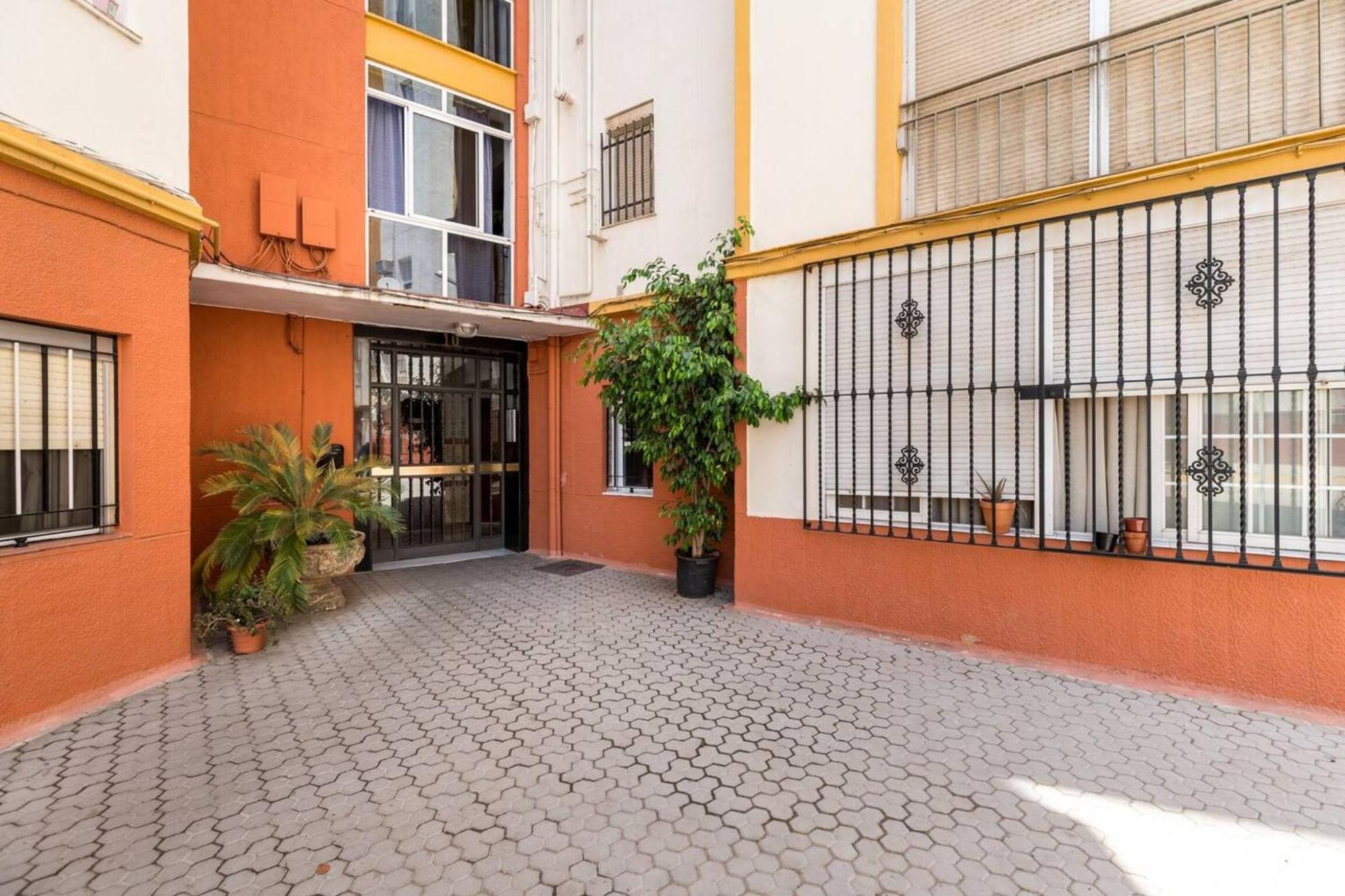 Comfortable In 40 M² Wifi And Parking Apartment Seville