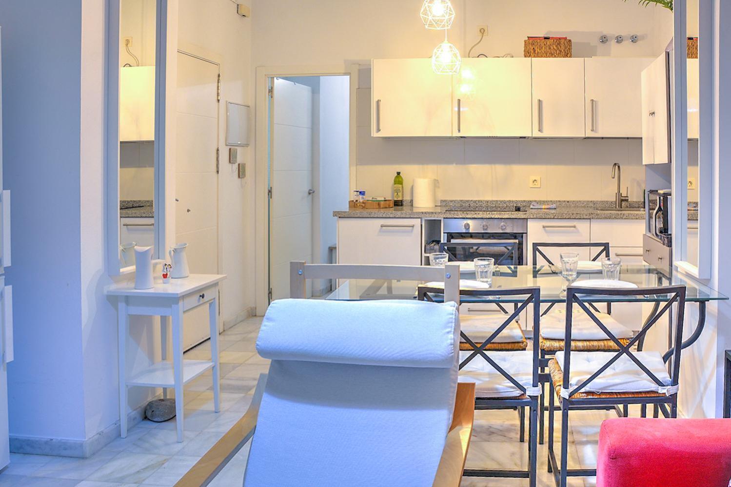 Apartamento En Calle Regla Sanz Sevilla