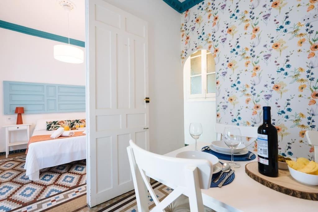 Andalusian Flavour In Heart Of * 4'giralda Apartment