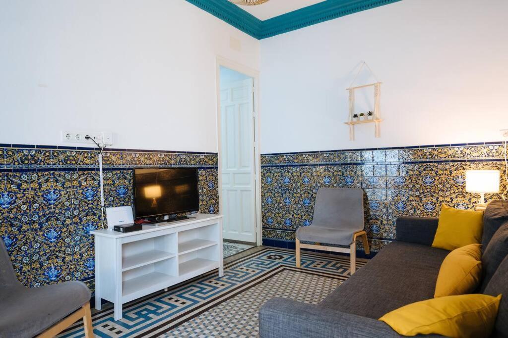 Andalusian Flavour In Heart Of * 4'giralda Apartment