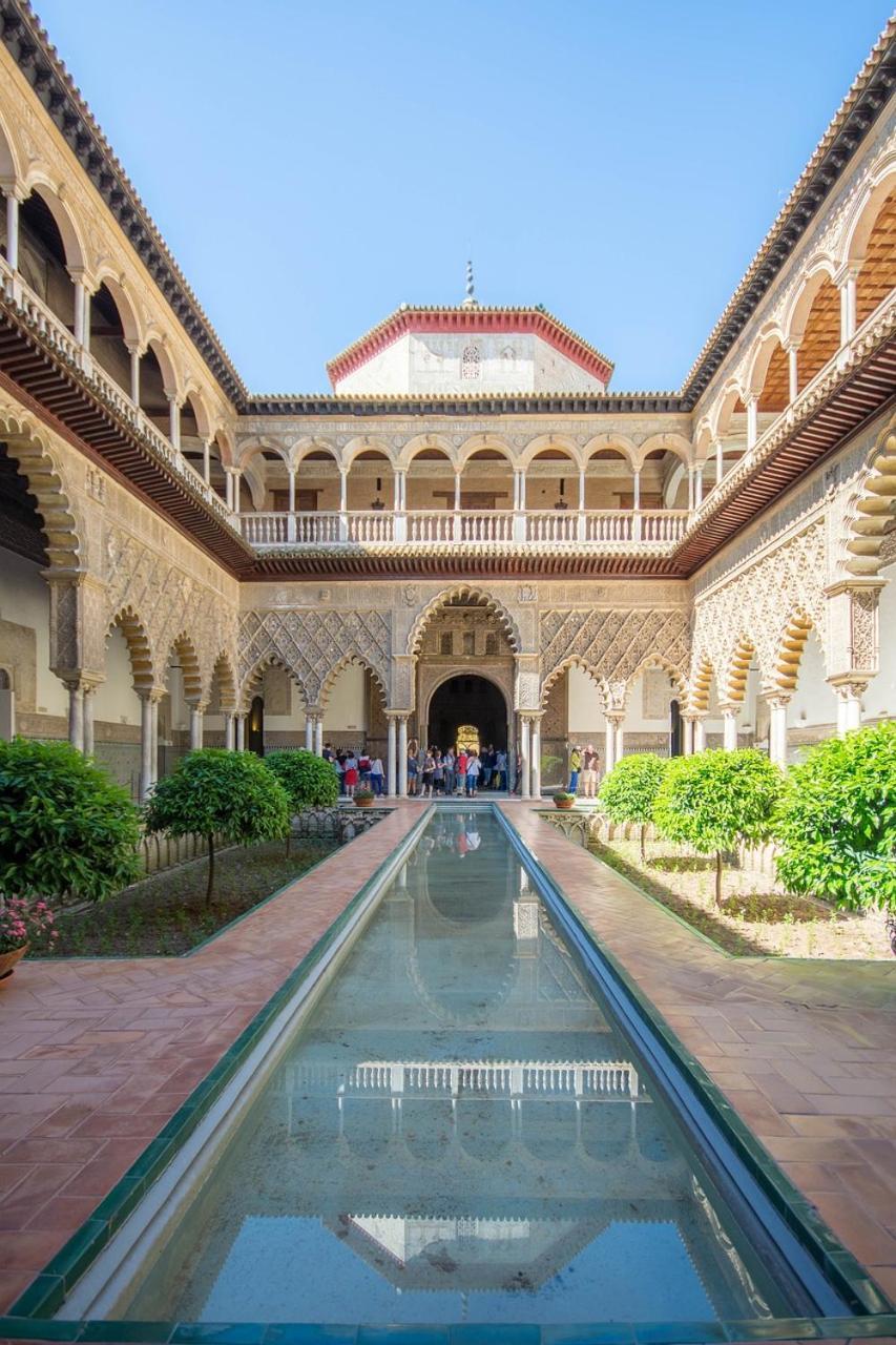Casa Blanca *