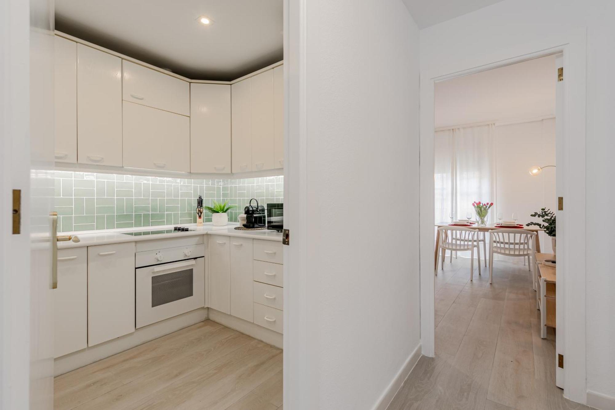 Isg Becquer Free Parking Inside The Building Apartment Seville