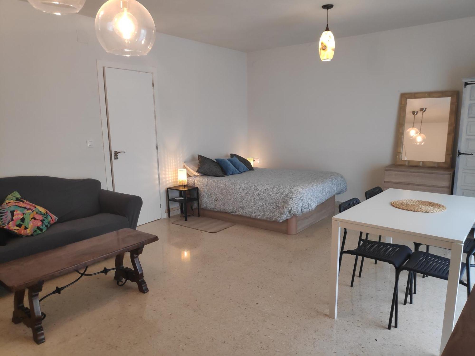 Homestay Doble Alameda Centro Macarena *