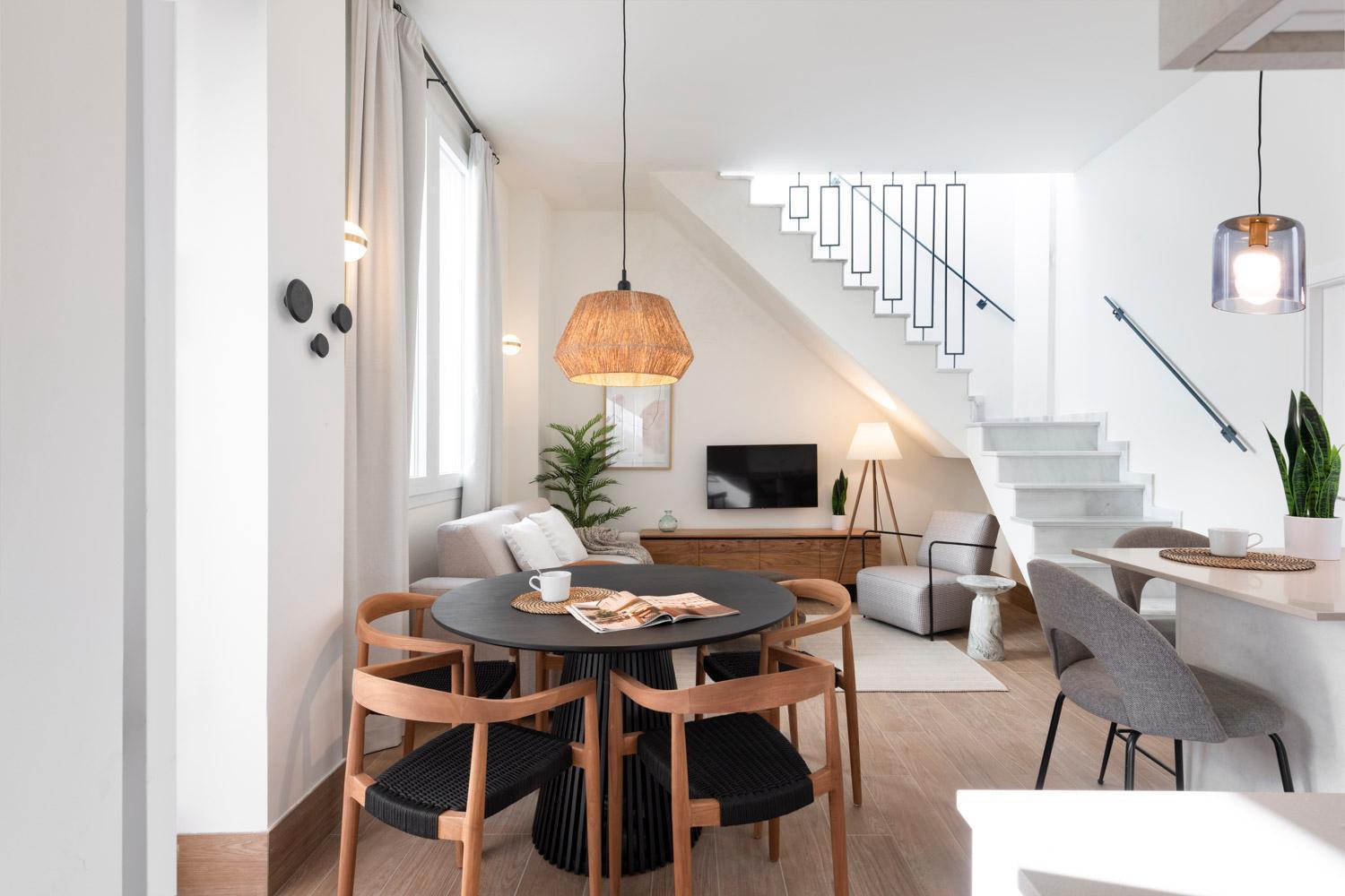 Magno Almansa Apartment Seville