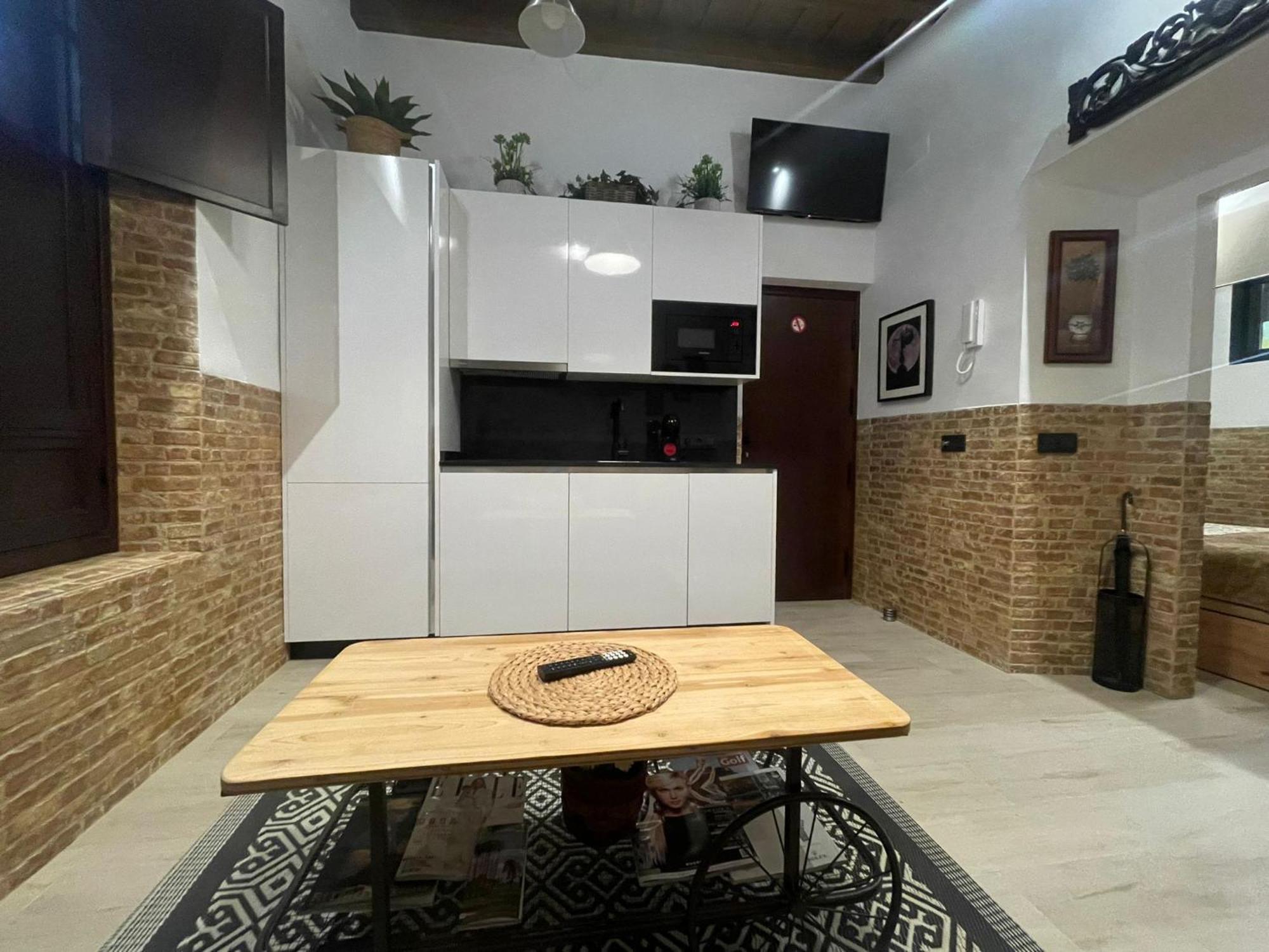 Canal Urban Apartment Seville