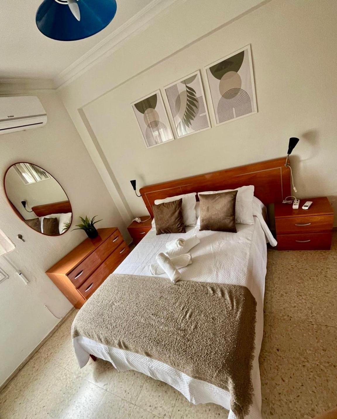 Cozy Next To Center Apartment