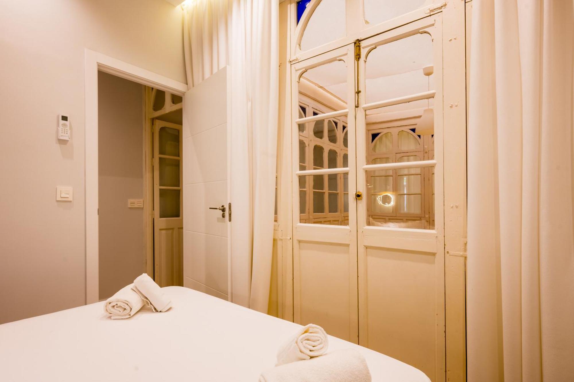 Elegant - 2 Bd 1 Bth - Center Sevilla
