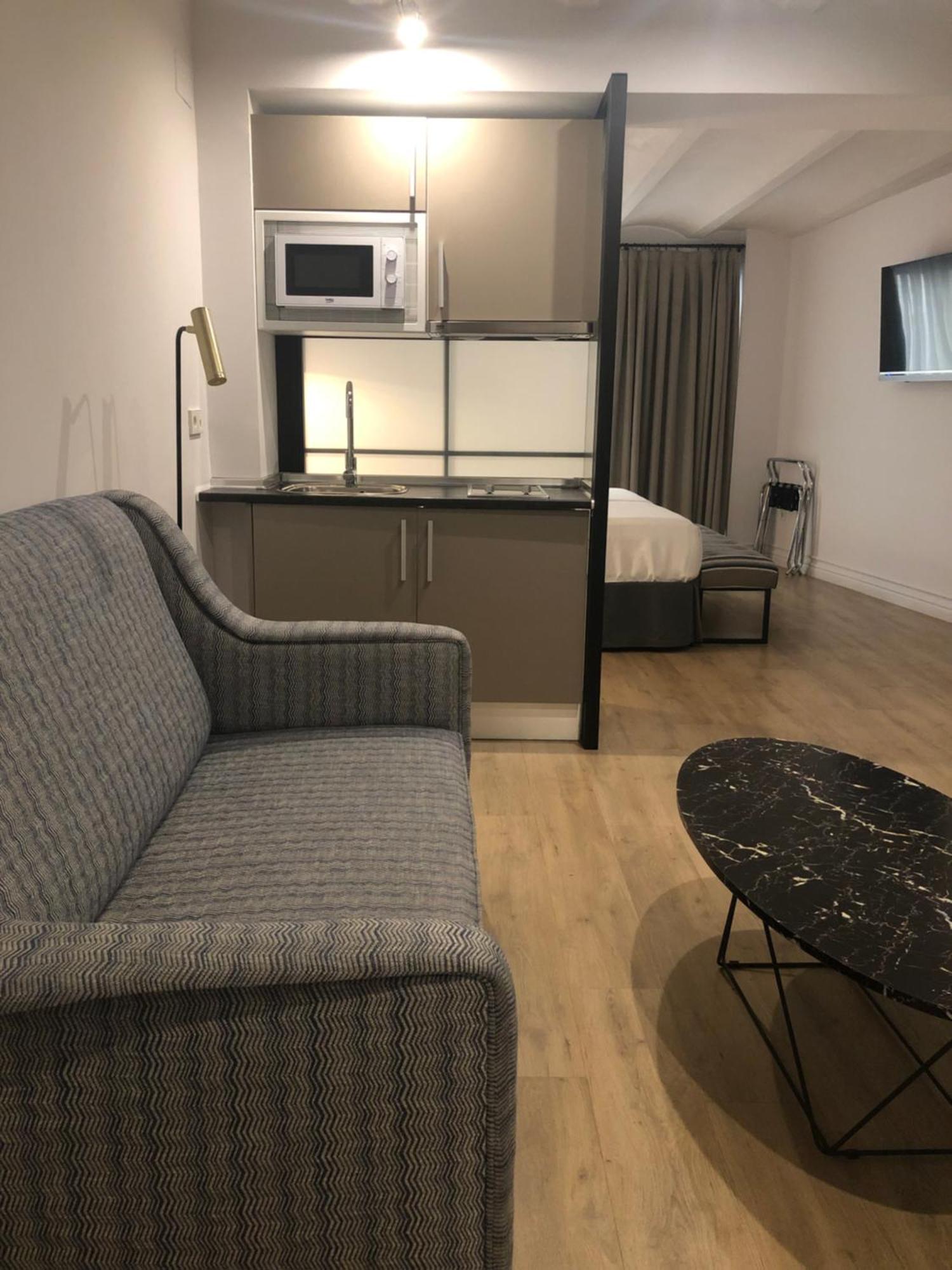 Hom Apartment