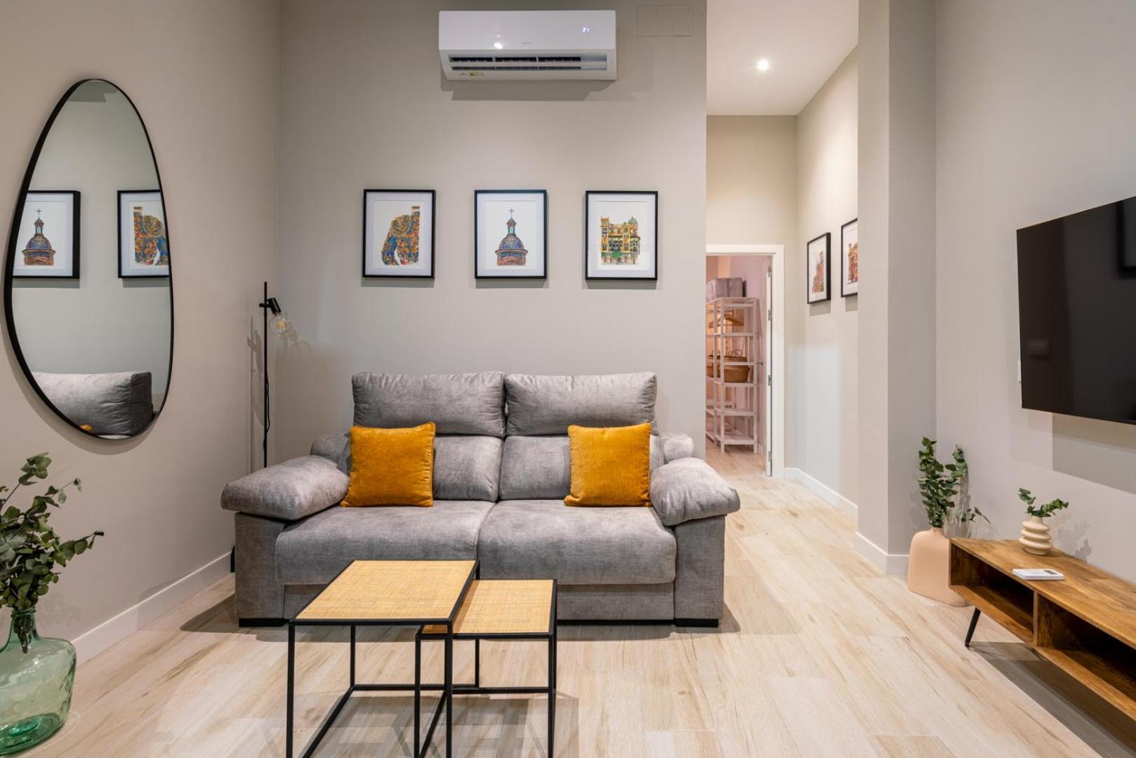 Rentalsevilla Plaza De San Quintin Apartment Seville