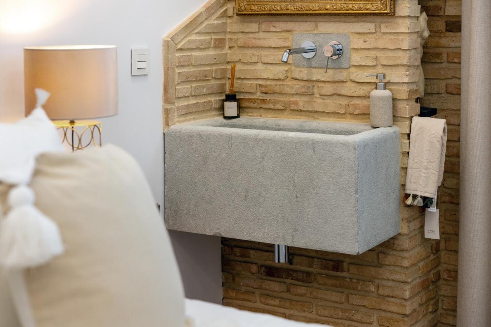 Ohliving Rosario Vega