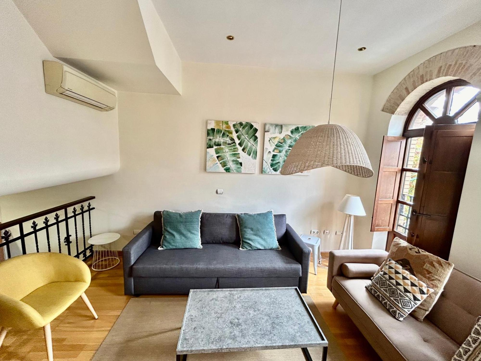 Charming 2 Bedroom At Center By Cityzen * Seville