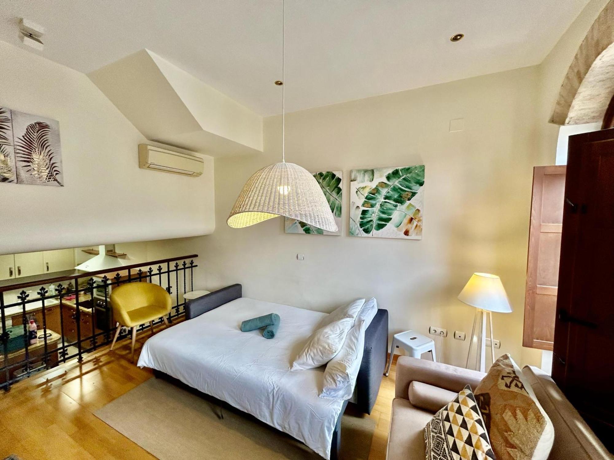 Charming 2 Bedroom At Center By Cityzen *