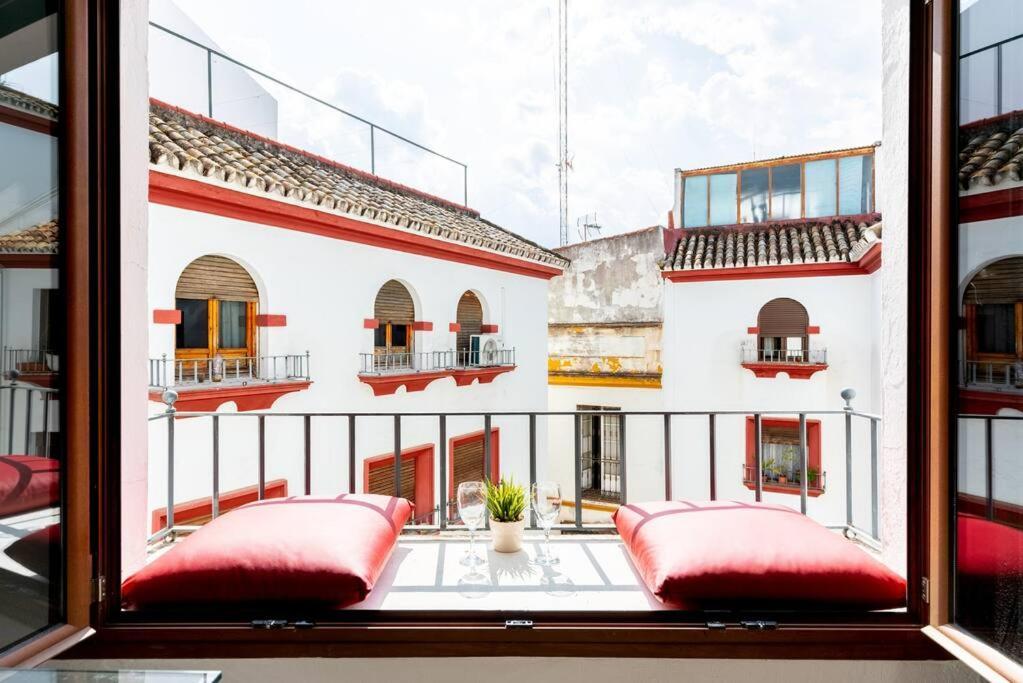 Behouse Sierpes Apartment