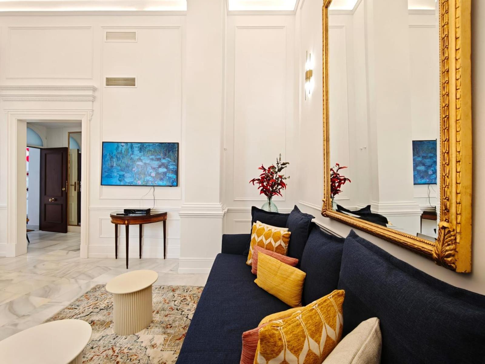 Cathedral Luxury Apartment *