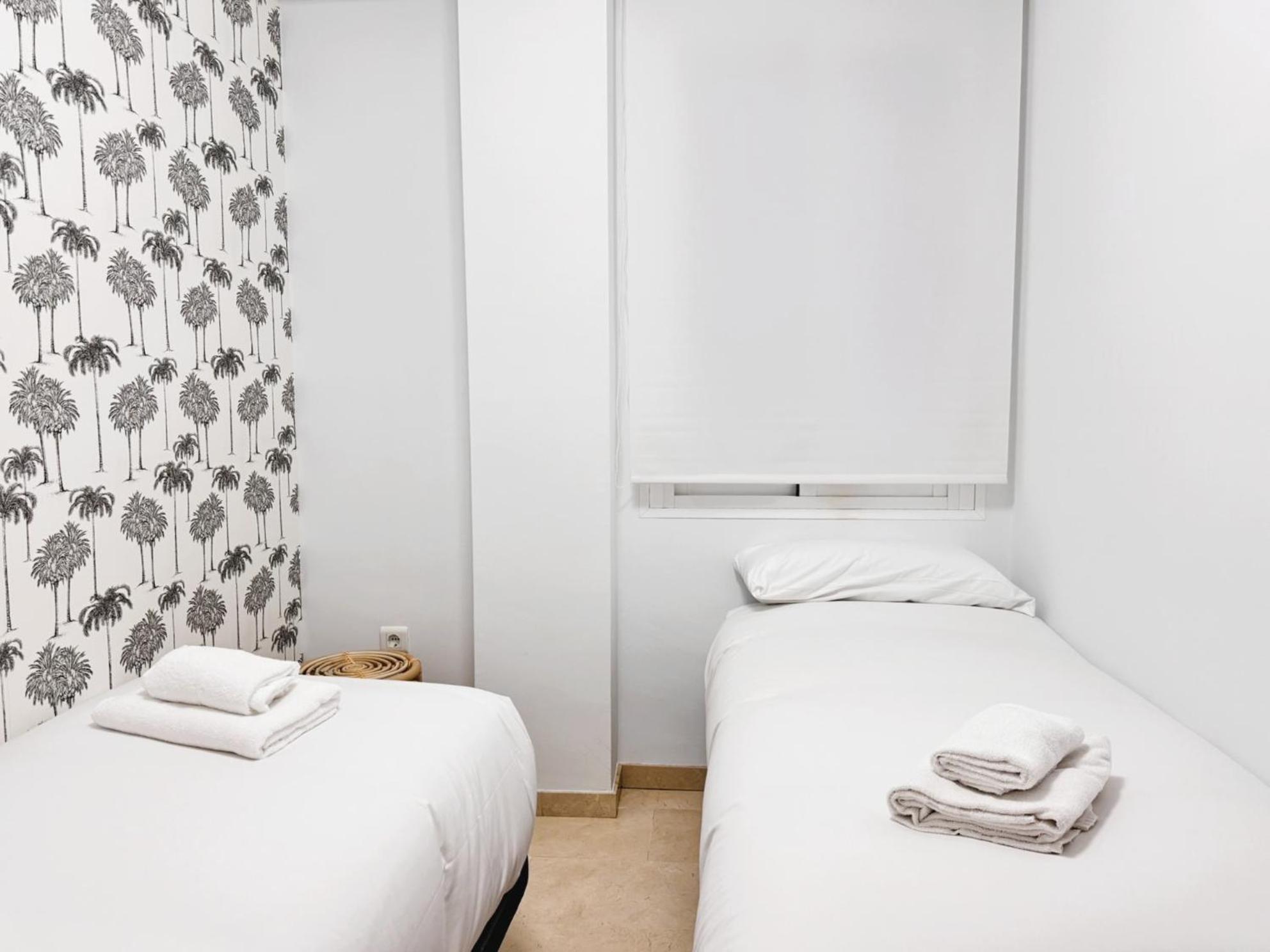 Apartment Huge & Full Equiped - Remedios Seville
