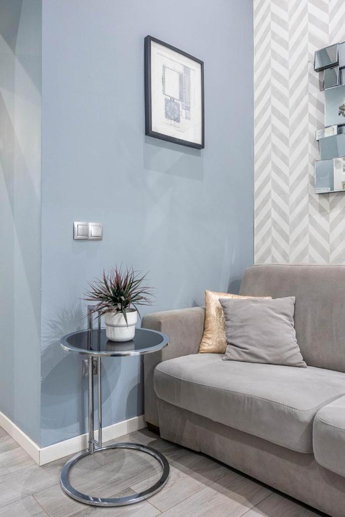 Rentalsevilla Rubens Iii Apartment Seville