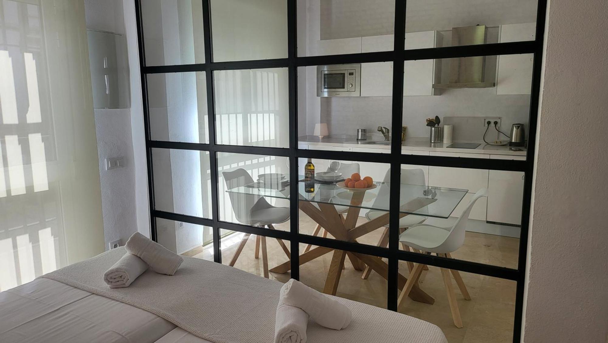 Rentalsevilla Teatinos I Apartamento