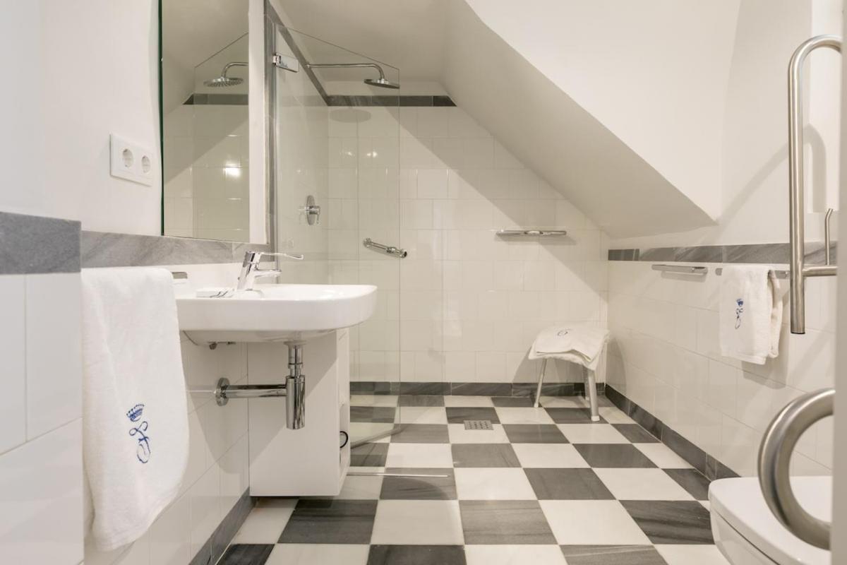 Aoa Maestranza Apartment *