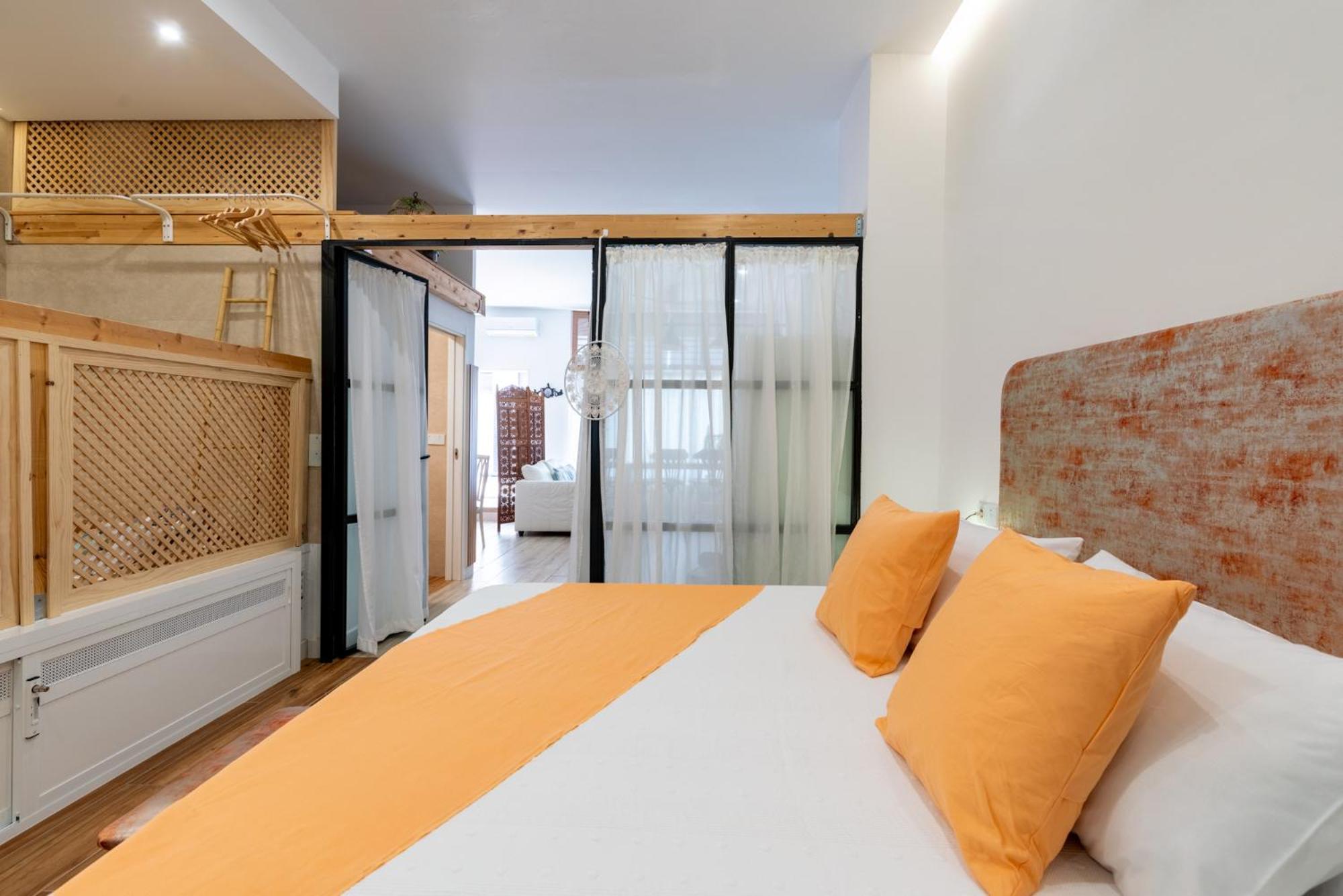 Little Palace, Jacuzzi Privado Apartment Seville
