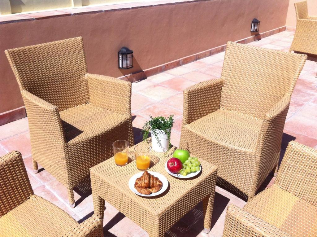 Life San Vicente Apartment Seville