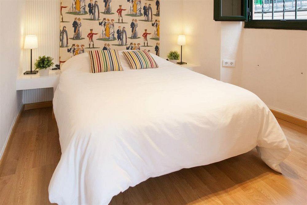 Plaza De Santa Cruz Apartment *
