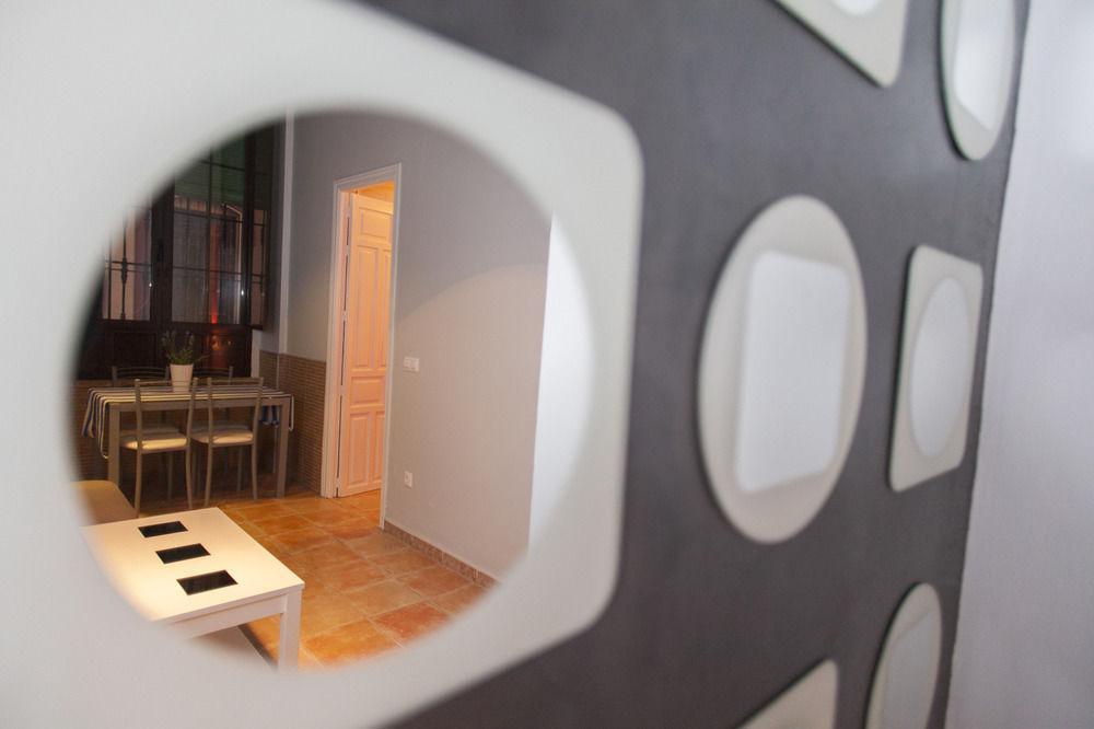 Reservaloen Puerta De La Maestranza Apartment
