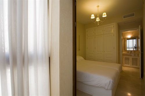 Apartment Bright And Beautiful- Vtv- Conde De Torrejon 10 Seville