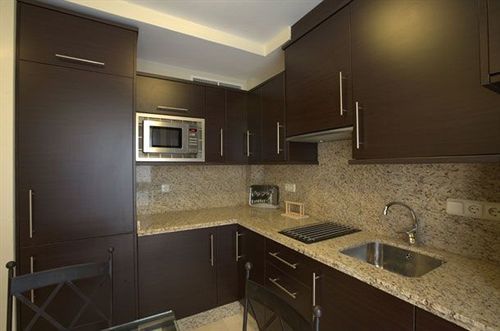 Bright And Beautiful- Vtv- Conde De Torrejon 10 * Seville