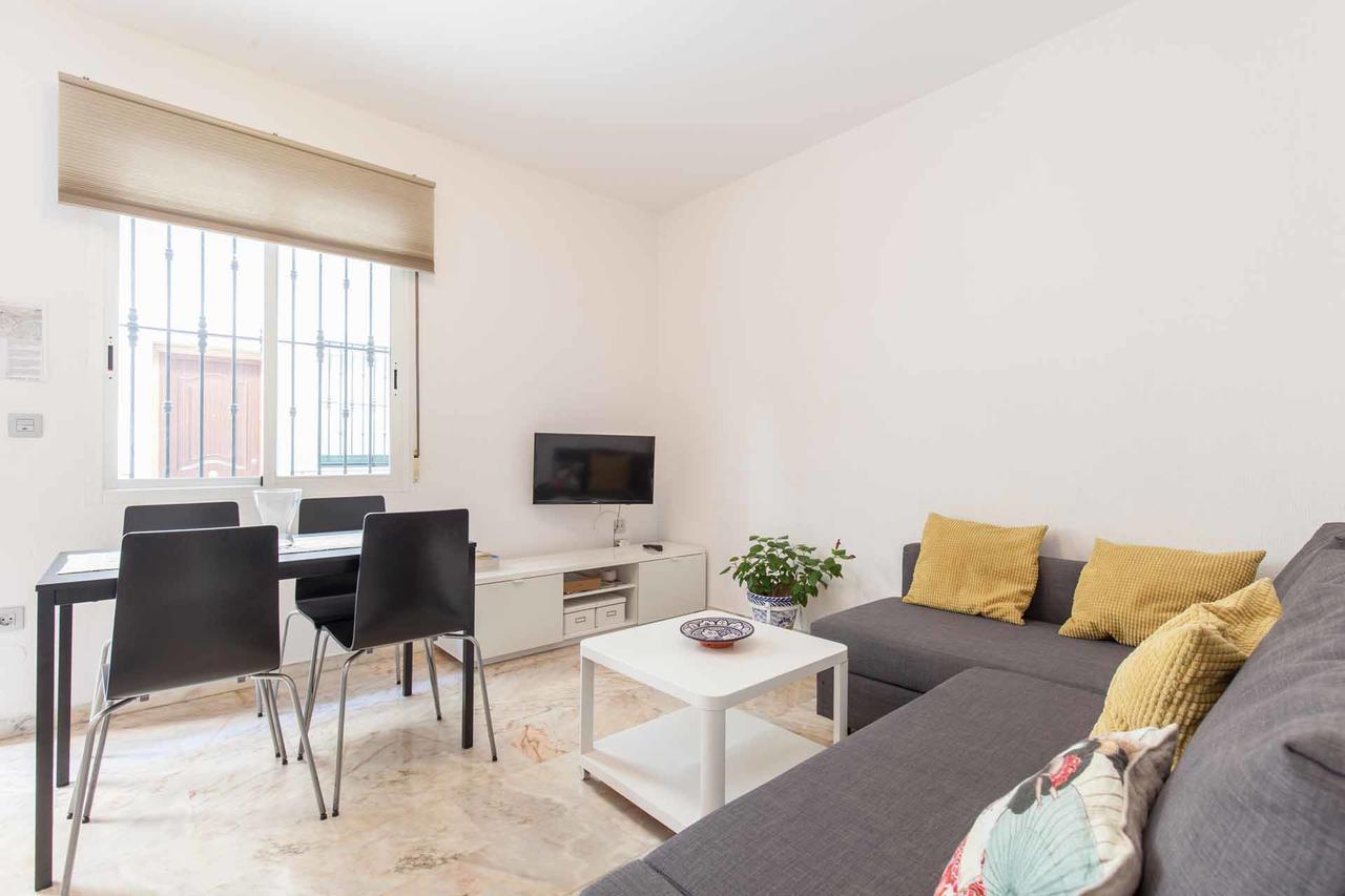 Maravilloso Duplex En Escoberos Seville