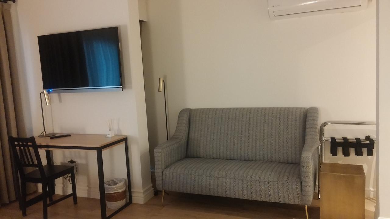 Apartment Hom *