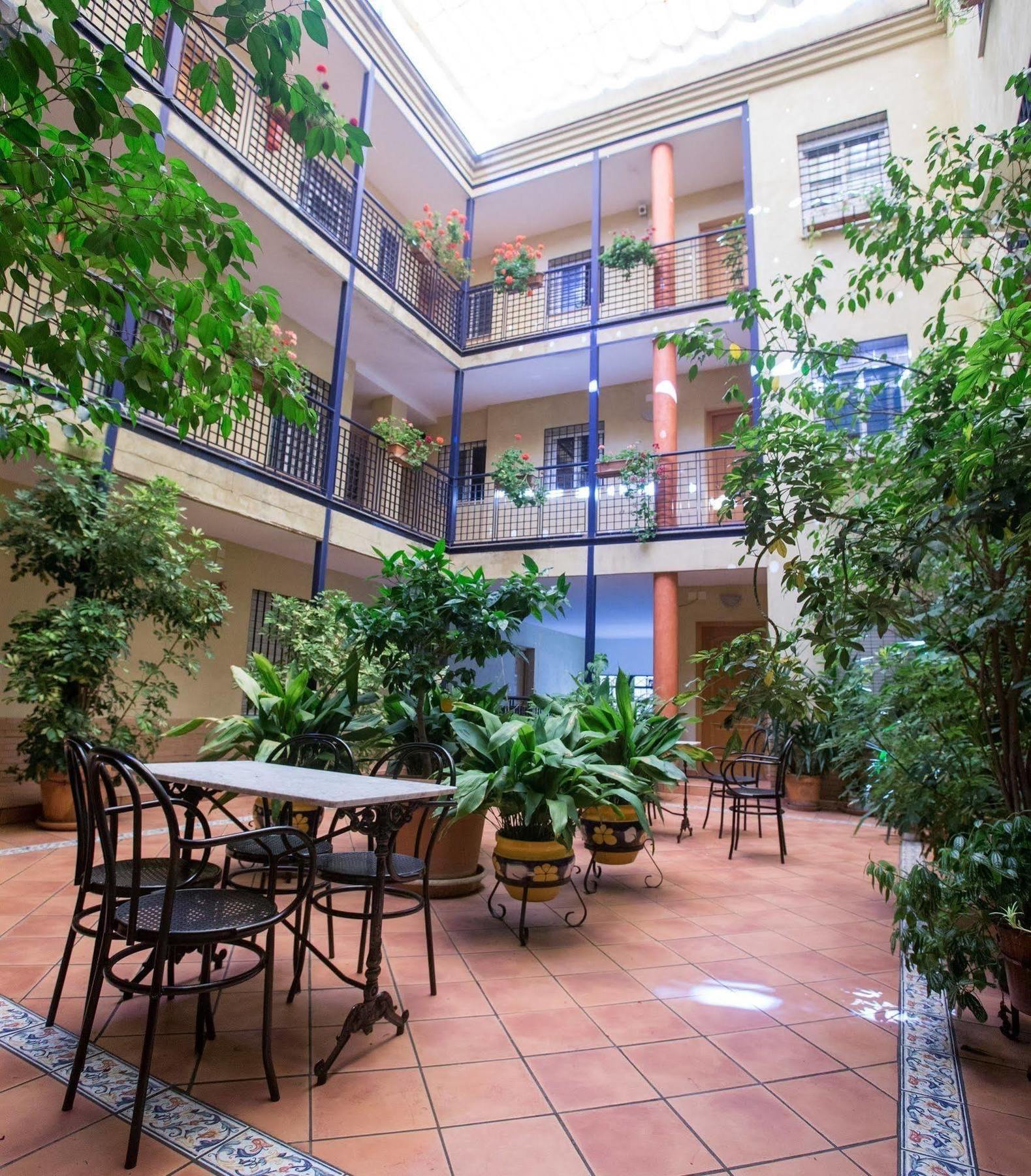 Apartamentos Sevilla Seville