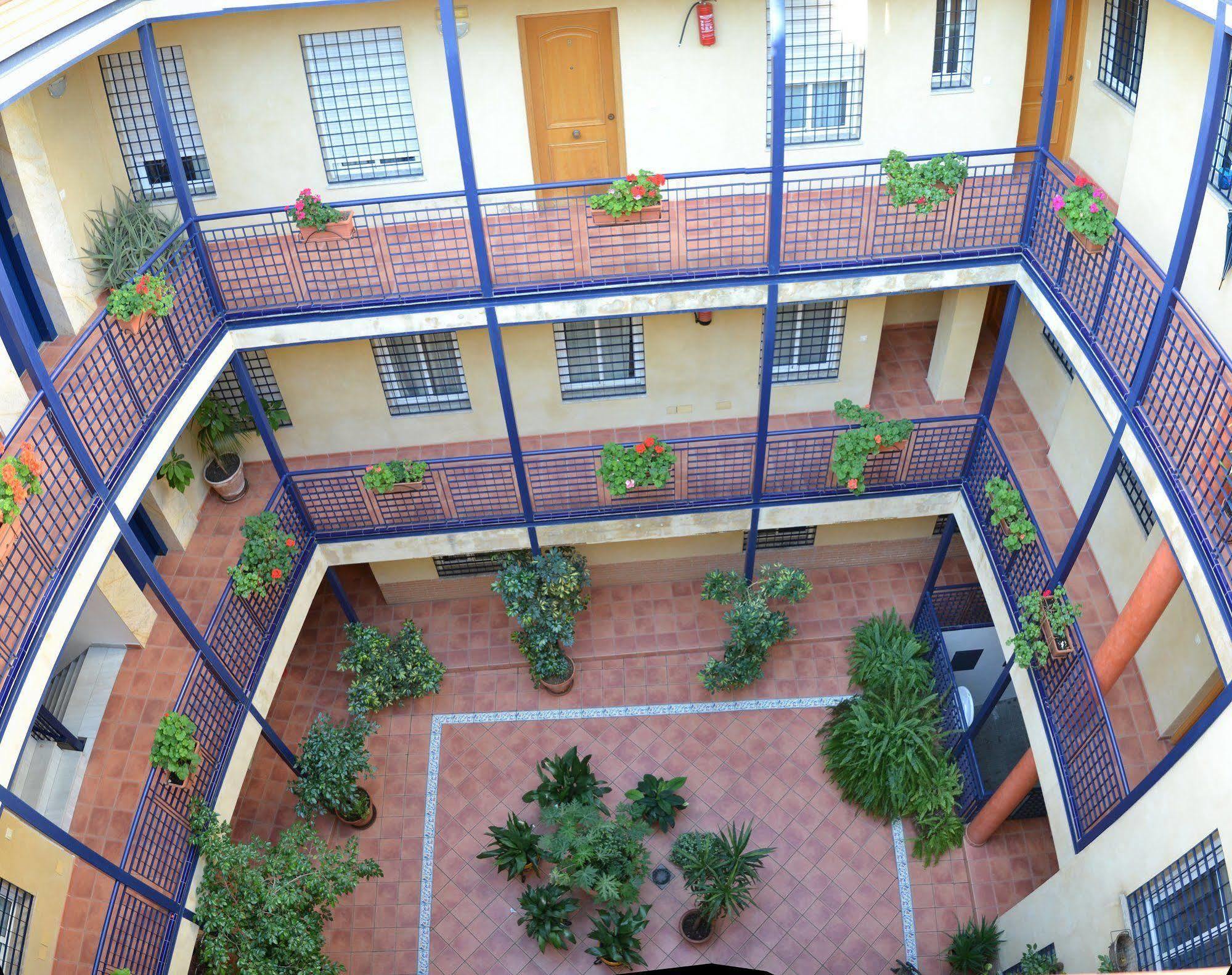 Apartamentos Sevilla Apartment