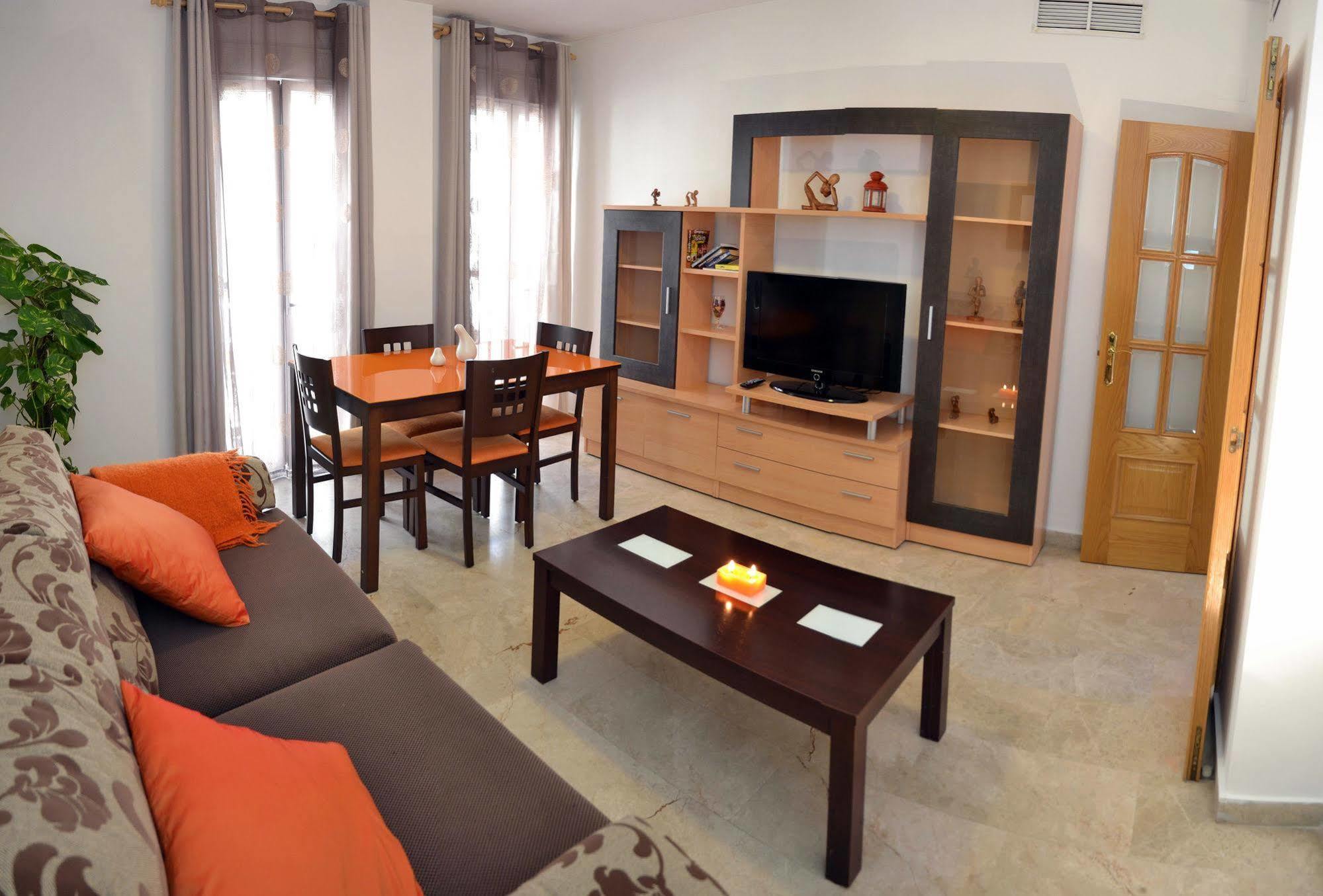 Apartamentos Sevilla Apartment *