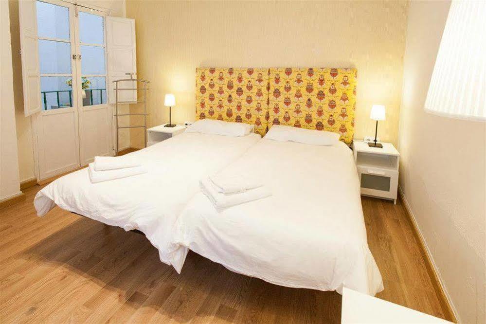 Apartment Plaza De Santa Cruz *