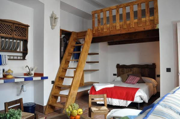 Monkeys Pureza House Apartment Seville