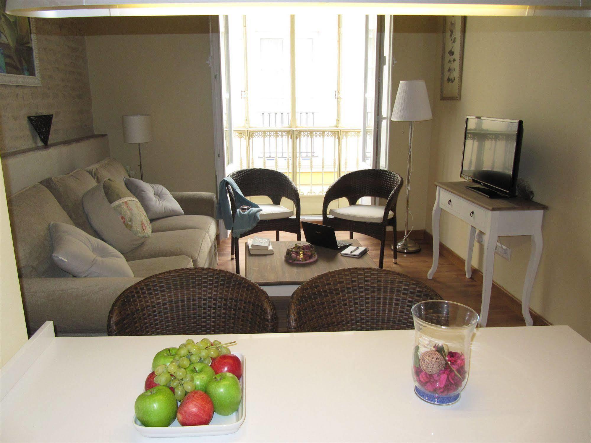 Life San Vicente Apartment *