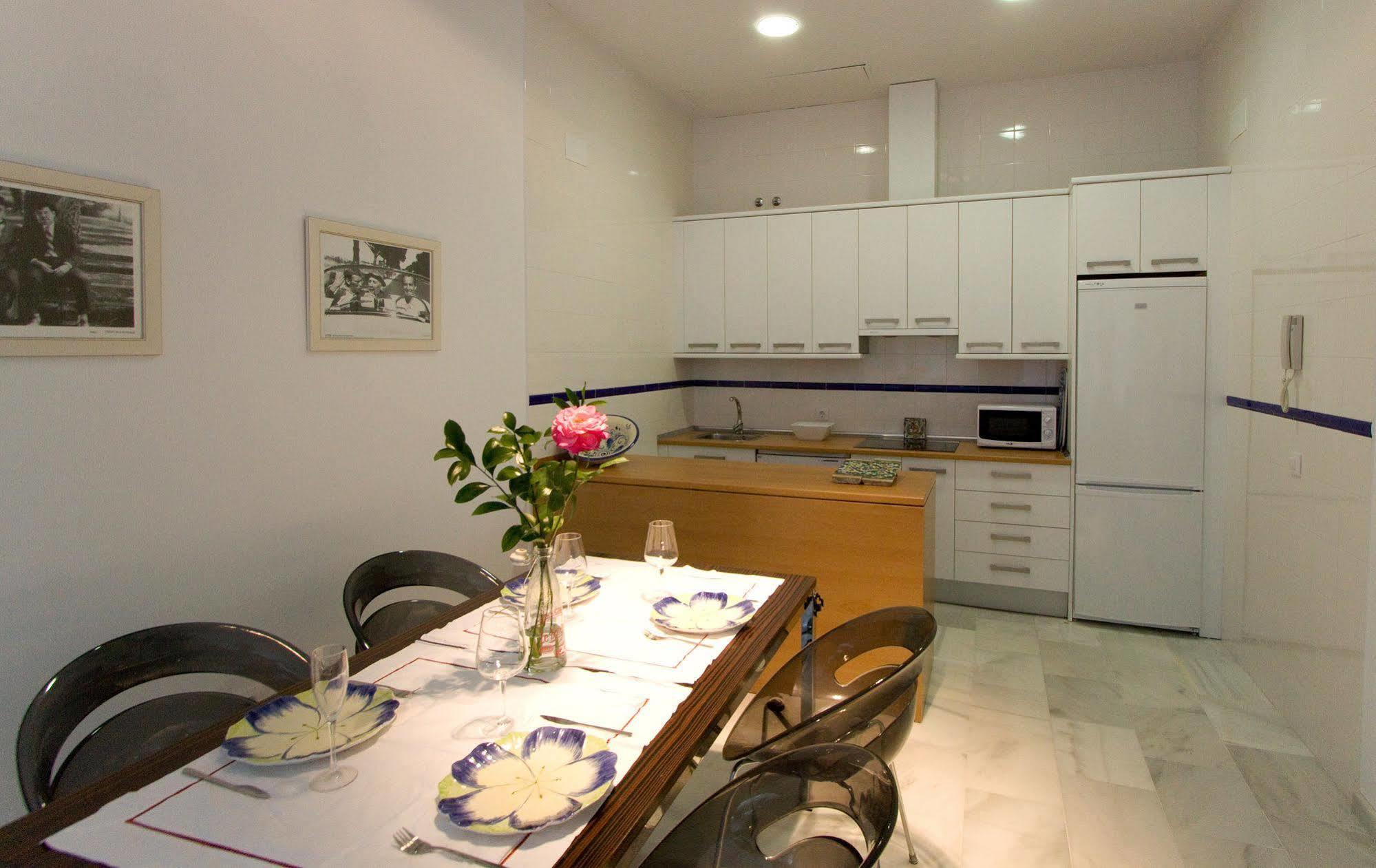 Apartment Plaza Pilatos Seville